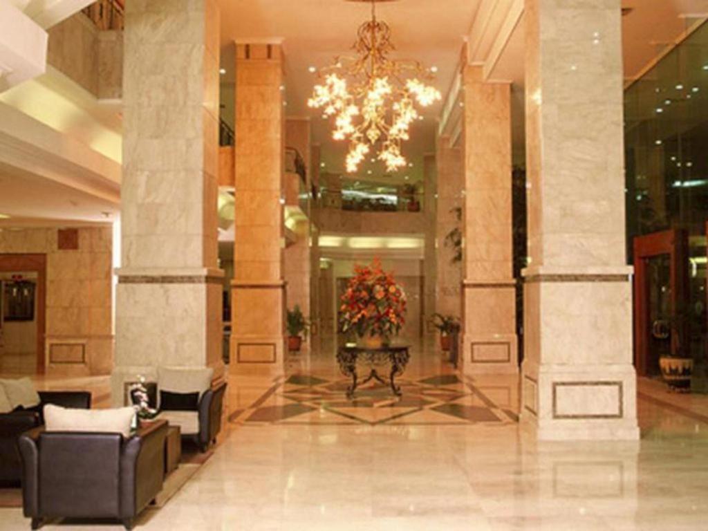 Grand Cempaka Business Hotel Cakarta Dış mekan fotoğraf